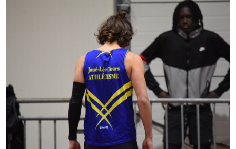 Meeting en salle à Fleury les aubrais